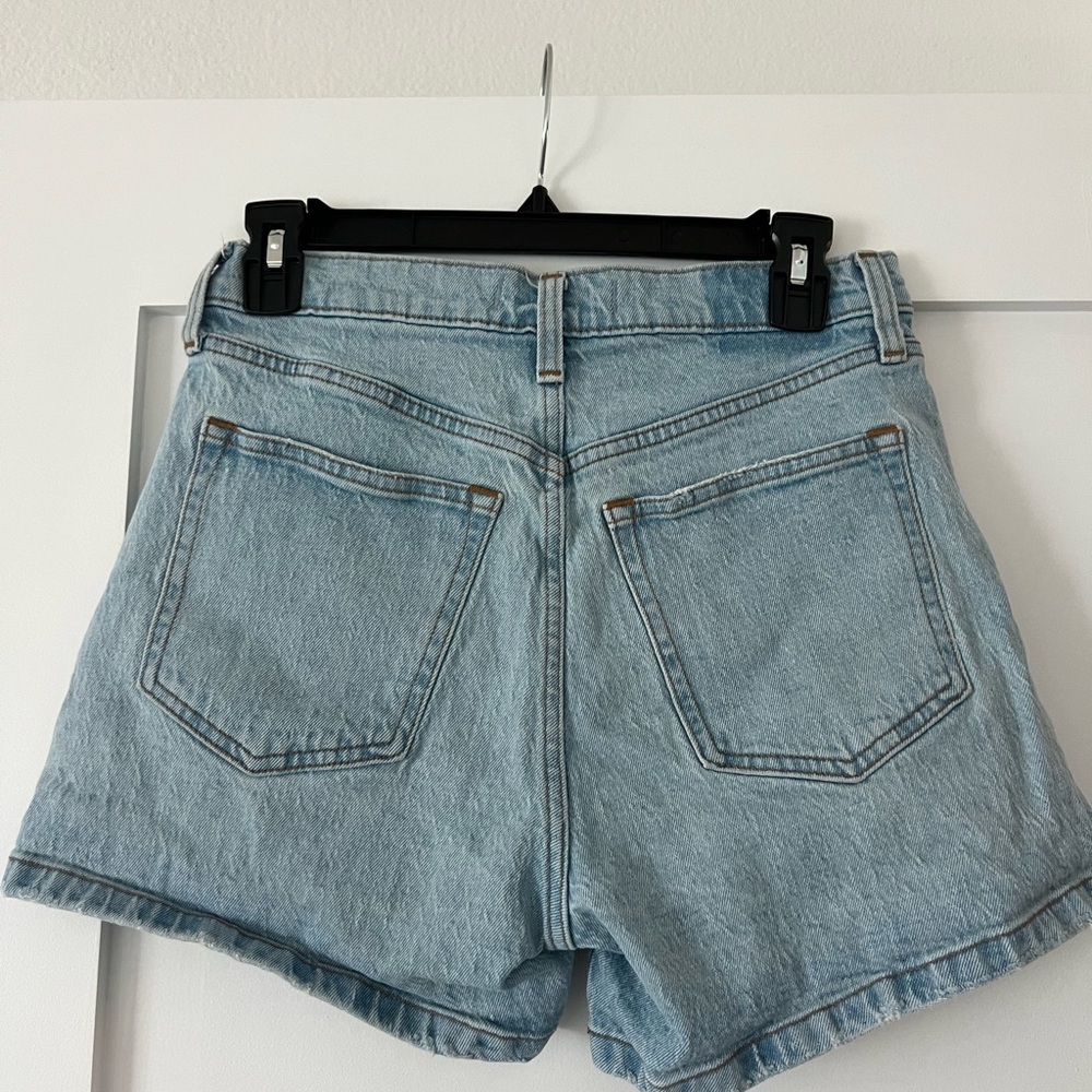 Abercrombie & Fitch The 4" Mom Short Light Blue High Rise Jean Shorts Size 26|2 - Picture 3 of 4